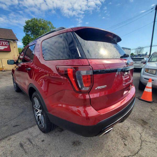 2017 Ford Explorer Sport