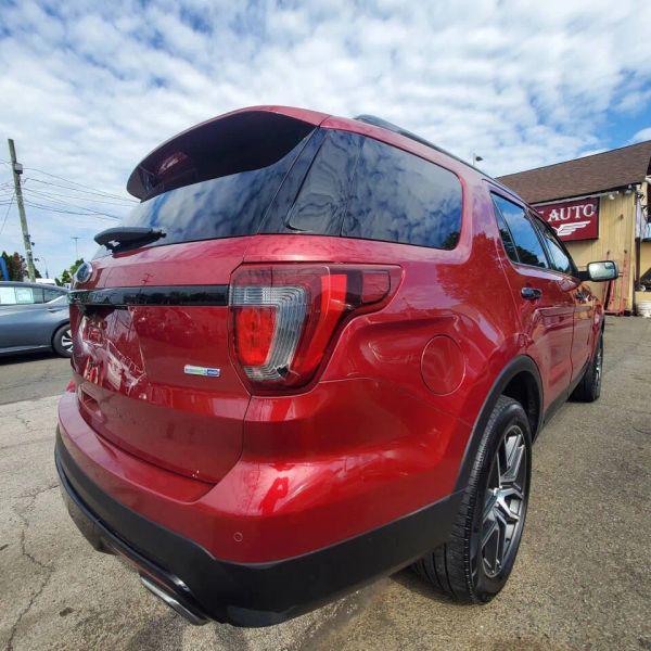 2017 Ford Explorer Sport