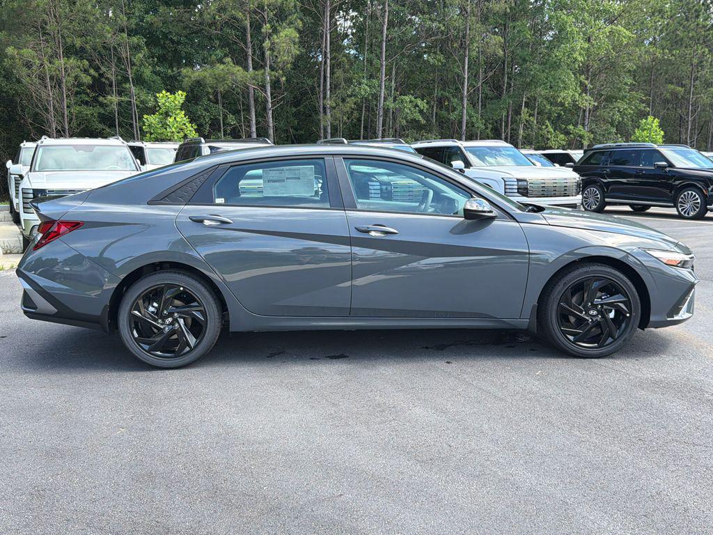 New 2026 Gray HYUNDAI SEL Sport image 7