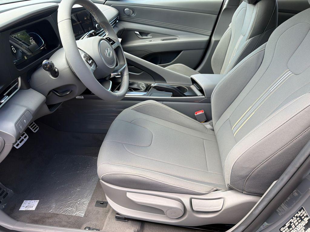 New 2026 Gray HYUNDAI SEL Sport image 10