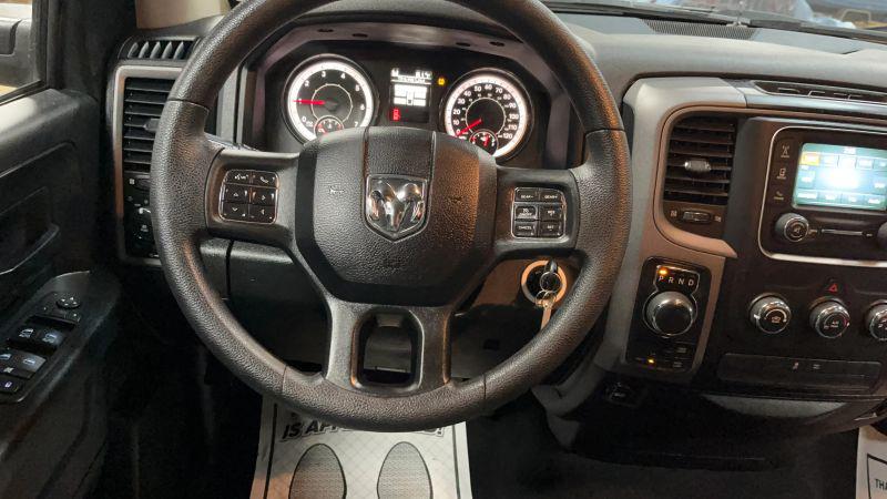 2017 Ram 1500 Express Quad Cab 4x4 6'4" Box