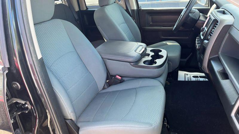 2017 Ram 1500 Express Quad Cab 4x4 6'4" Box