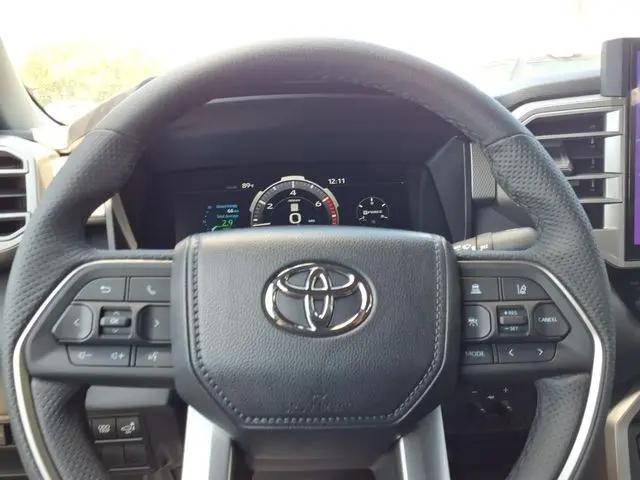 2026 Toyota Tundra Limited CrewMax 5.5' Bed