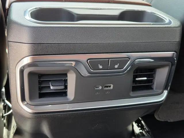 2026 GMC Sierra 3500HD Crew Cab, Long Bed, Denali Ultimate, 4WD