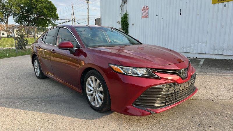 2020 Toyota Camry LE for sale in Denton, TX