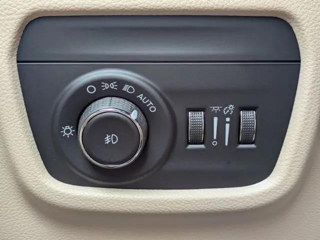 2026 Jeep Grand Cherokee L Limited 4x2