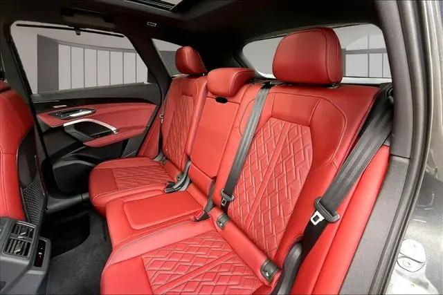 2026 Audi SQ5 Premium Plus TFSI quattro S tronic
