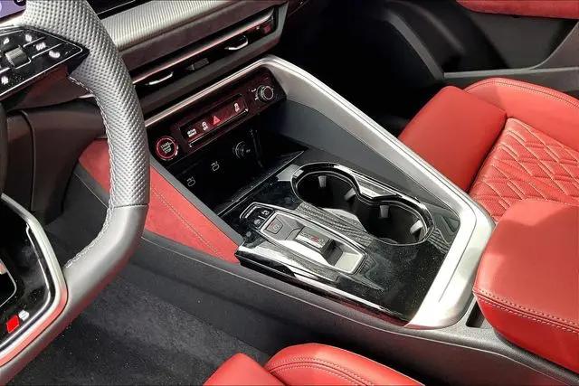 2026 Audi SQ5 Premium Plus TFSI quattro S tronic