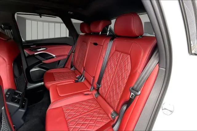 2026 Audi SQ5 Premium Plus TFSI quattro S tronic