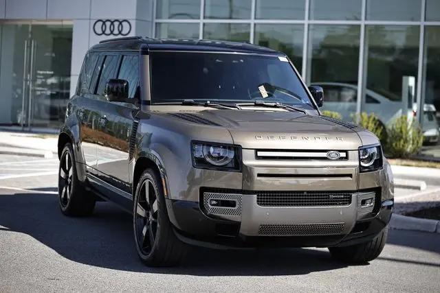 2023 Land Rover Defender 110 X-Dynamic SE