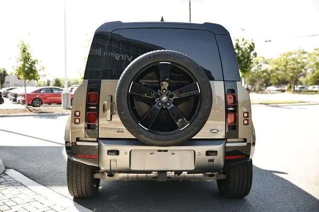 2023 Land Rover Defender 110 X-Dynamic SE
