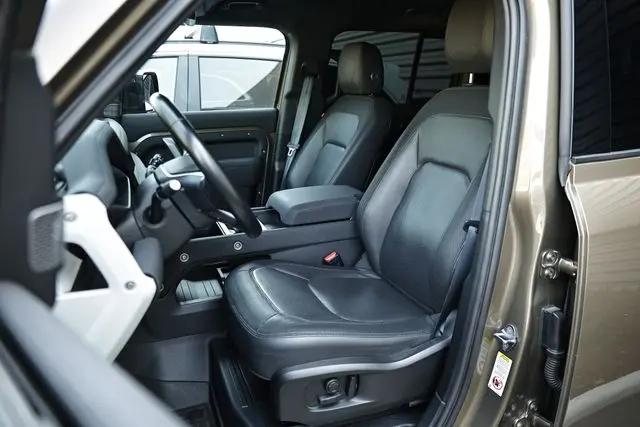 2023 Land Rover Defender 110 X-Dynamic SE
