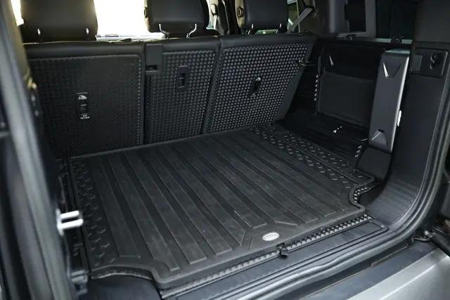 2023 Land Rover Defender 110 X-Dynamic SE