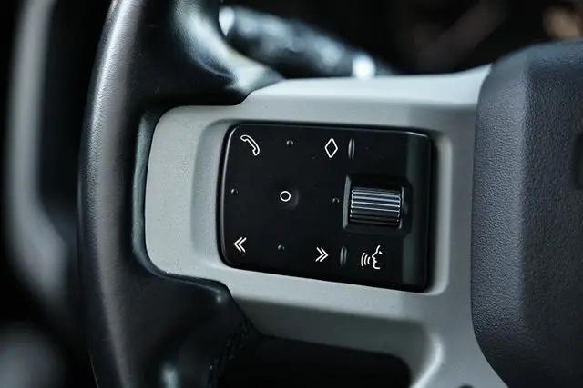 2023 Land Rover Defender 110 X-Dynamic SE