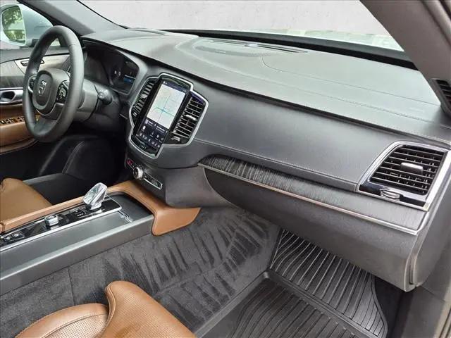 2023 Volvo XC90 B6 Ultimate 7-Seater