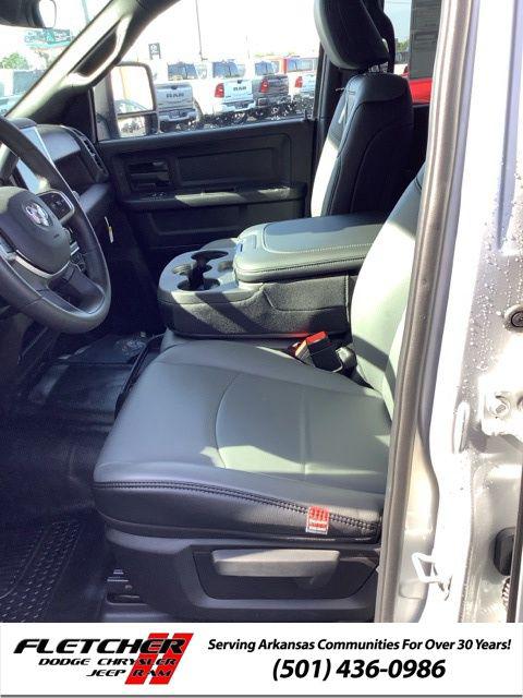 2026 Ram 3500 Tradesman Crew Cab 4x2 8' Box