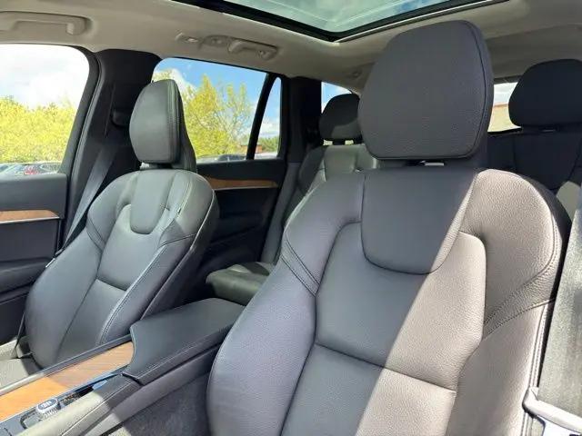 2023 Volvo XC90 Recharge T8 Plus Bright Theme 7-Seater