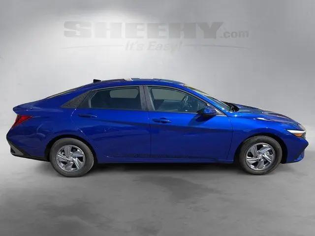 2025 Hyundai Elantra SE