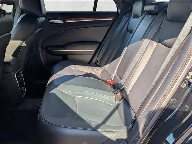 2014 Chrysler 300 Base