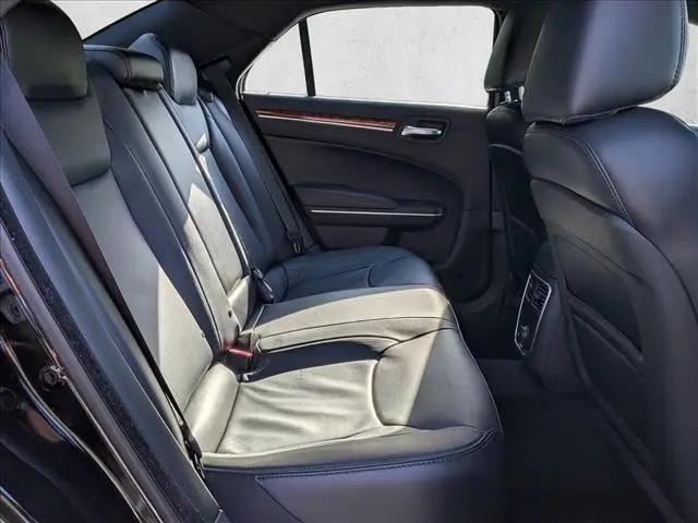 2014 Chrysler 300 Base