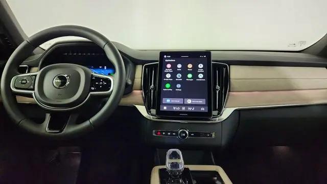 2026 Volvo XC90 Plug-In Hybrid Plus, T8 AWD, Electric/Gasoline, Bright, 7 Seats