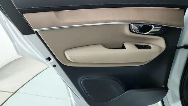 2026 Volvo XC90 Plug-In Hybrid Plus, T8 AWD, Electric/Gasoline, Bright, 7 Seats