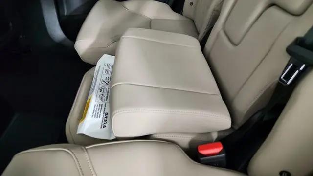 2026 Volvo XC90 Plug-In Hybrid Plus, T8 AWD, Electric/Gasoline, Bright, 7 Seats