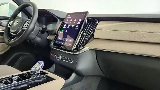 2026 Volvo XC90 Plug-In Hybrid Plus, T8 AWD, Electric/Gasoline, Bright, 7 Seats