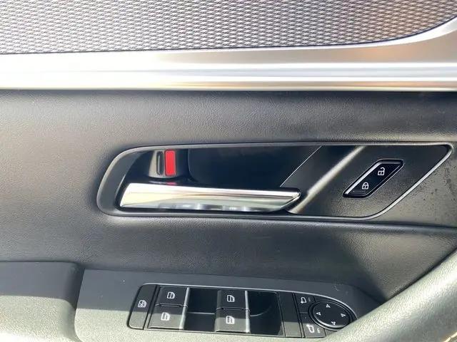 2024 Mazda X-90 Premium