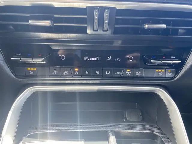 2024 Mazda X-90 Premium