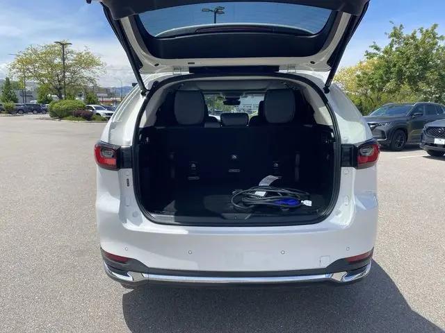 2024 Mazda X-90 Premium