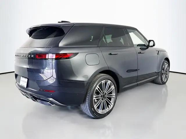 2026 Land Rover Range Rover Sport P360 SE