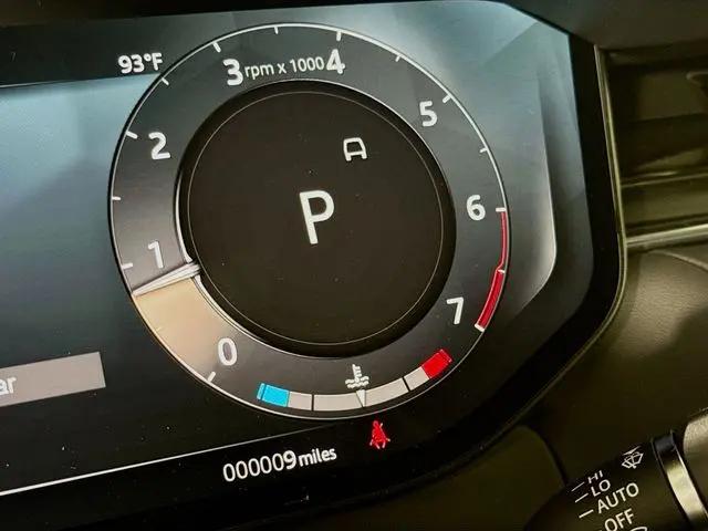 2026 Land Rover Range Rover Sport P360 SE