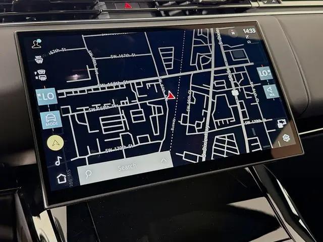 2026 Land Rover Range Rover Sport P360 SE