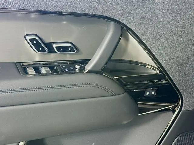 2026 Land Rover Range Rover Sport P360 SE