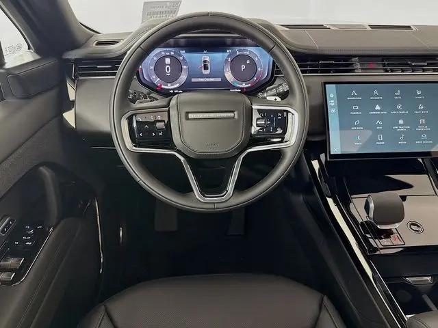 2026 Land Rover Range Rover Sport P360 SE