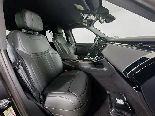 2026 Land Rover Range Rover Sport P360 SE