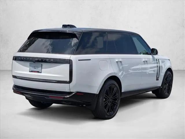 2026 Land Rover Range Rover P400 SE 7 Seat