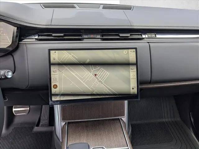 2026 Land Rover Range Rover P400 SE 7 Seat