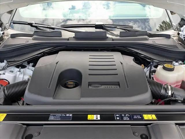 2026 Land Rover Range Rover P400 SE 7 Seat