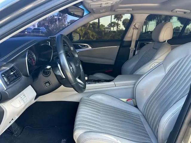 2020 Genesis G70 2.0T RWD