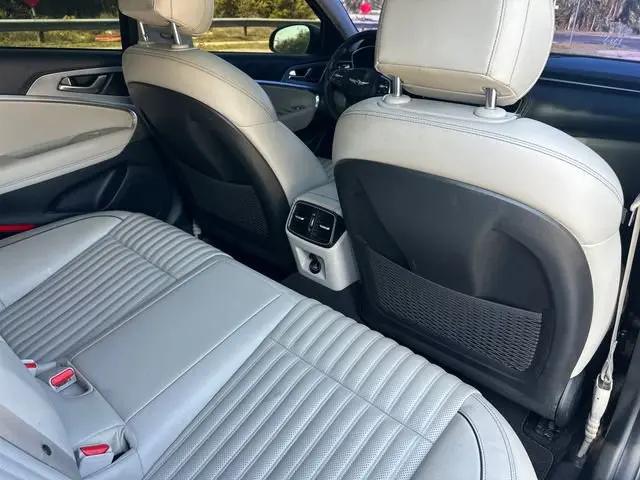 2020 Genesis G70 2.0T RWD