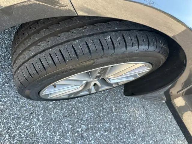 2020 Genesis G70 2.0T RWD