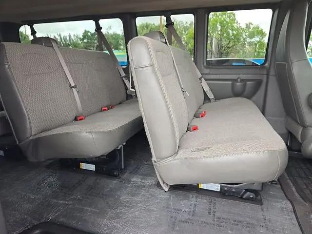 2025 Chevrolet Express Passenger RWD 3500 Extended Wheelbase LT