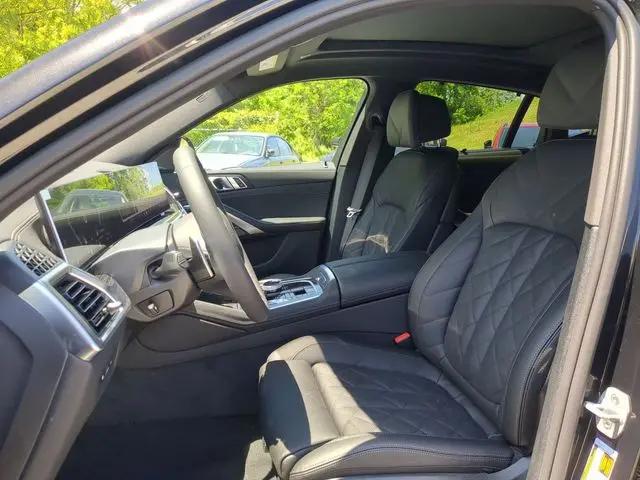 2027 BMW X6 xDrive40i