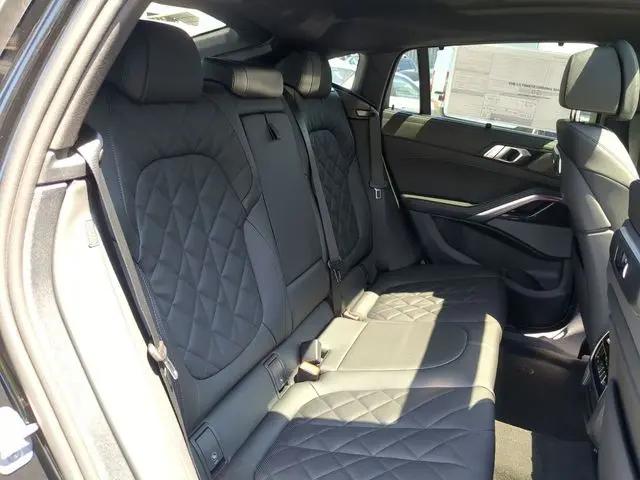 2027 BMW X6 xDrive40i