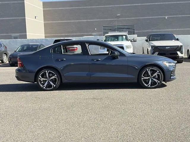 2025 Volvo S60 B5 Core