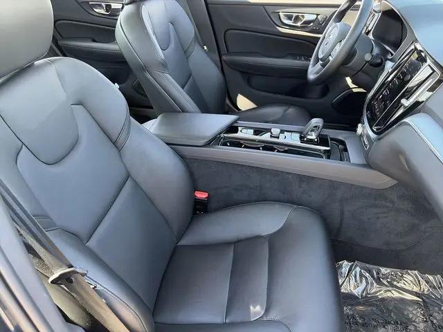 2025 Volvo S60 B5 Core