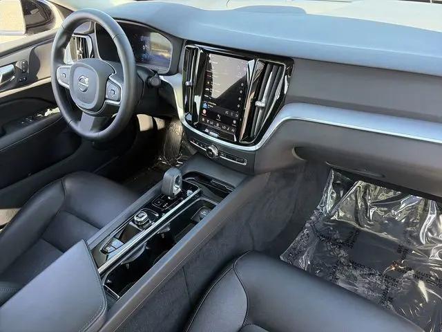 2025 Volvo S60 B5 Core