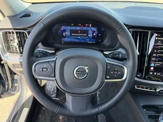 2025 Volvo S60 B5 Core
